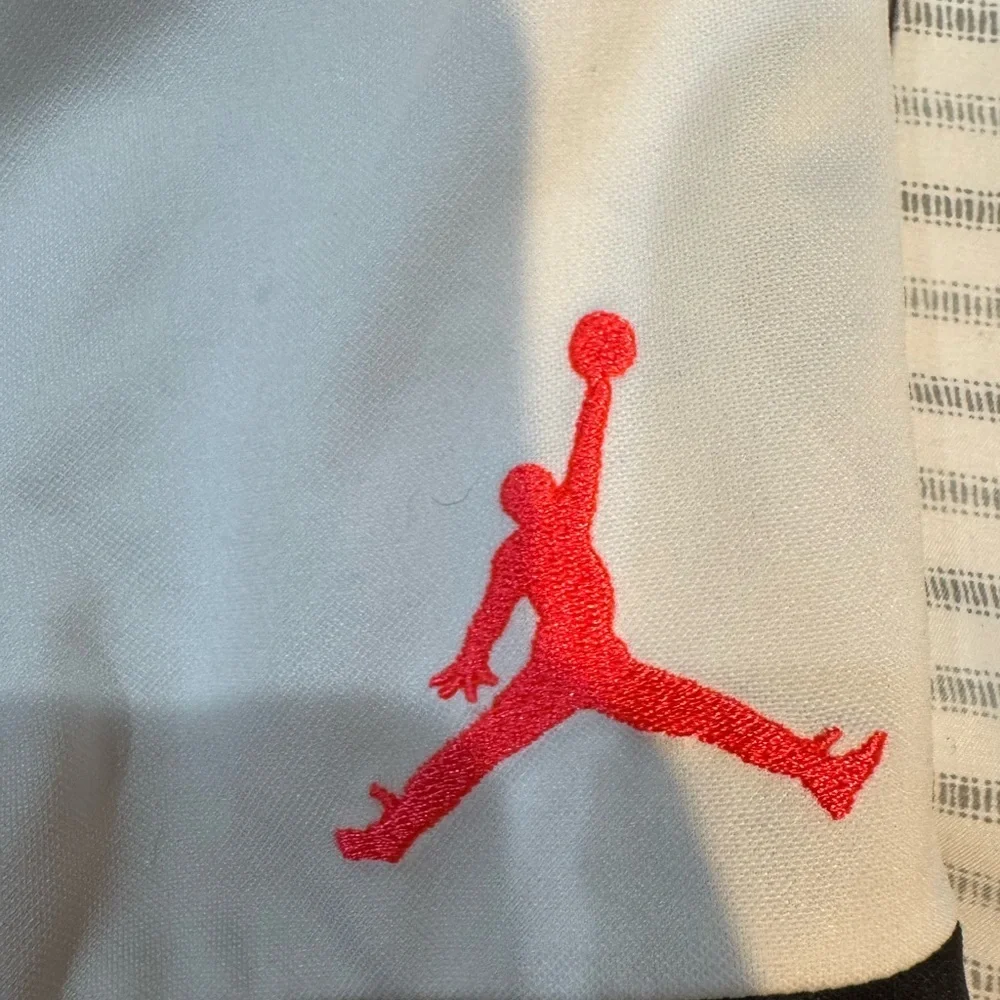 Jordan White Shorts with Red Logo - Picture 5 of 5